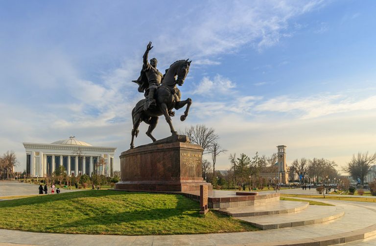 Amir-Timur-Denkmal in Taschkent