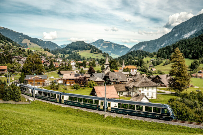 Schweiz, GoldenPass Express